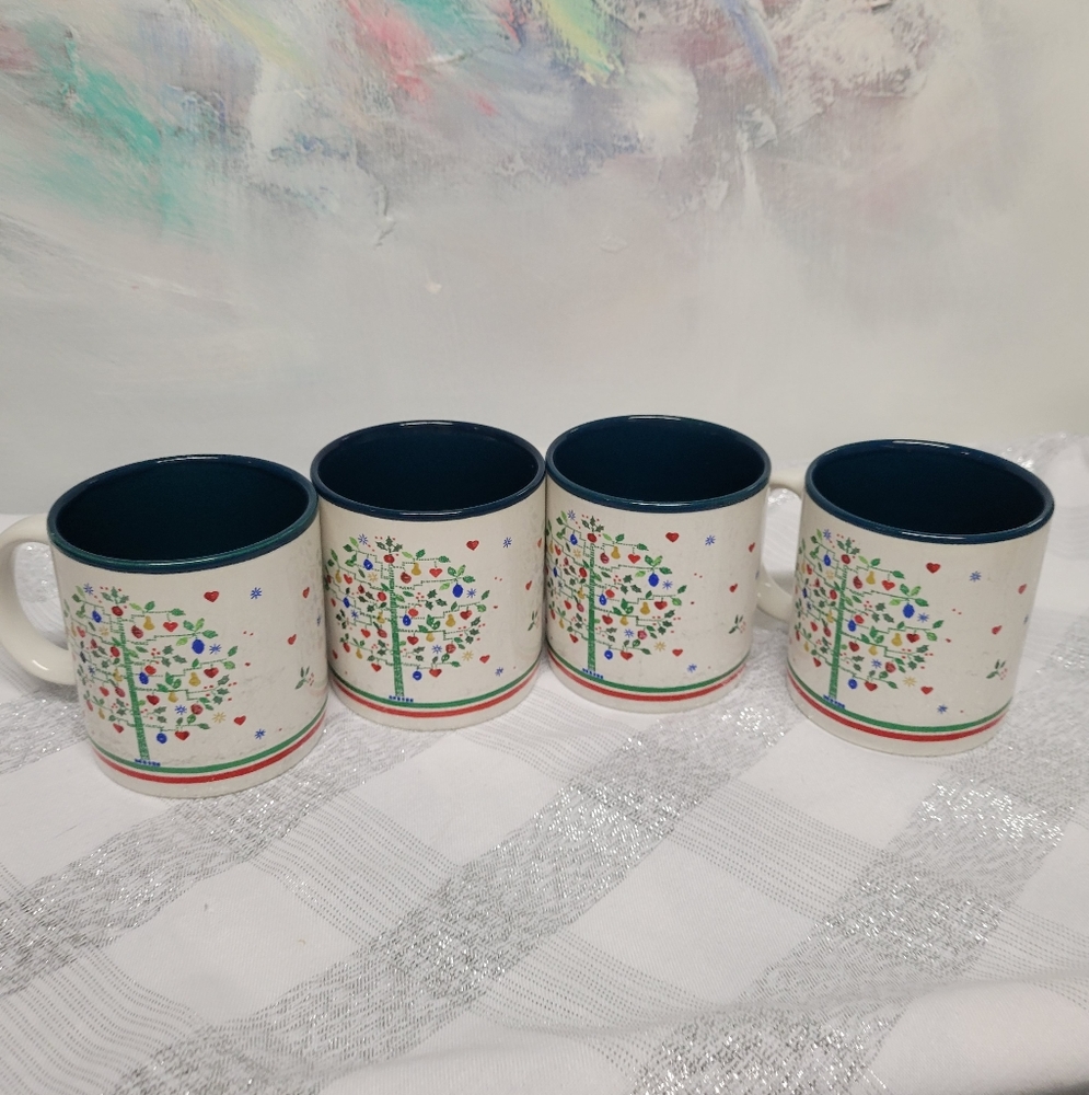 Marvelous Mugs by Potpourri Press - Christmas Tree (set of 4)